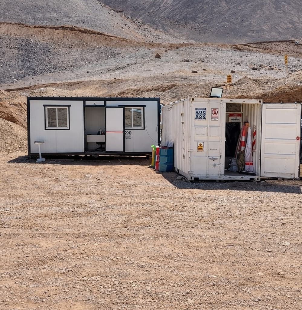 Proyecto minero Oficinas con pañol completo - imagen 1